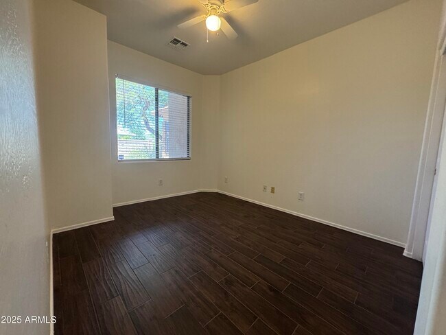 Building Photo - 6821 N 71st Dr