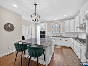 Building Photo - 81 Landmark Ln