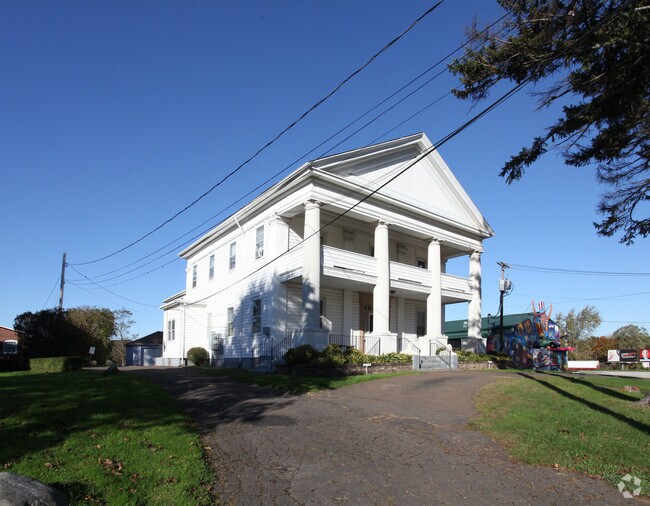 Primary Photo - Aresco Apartments