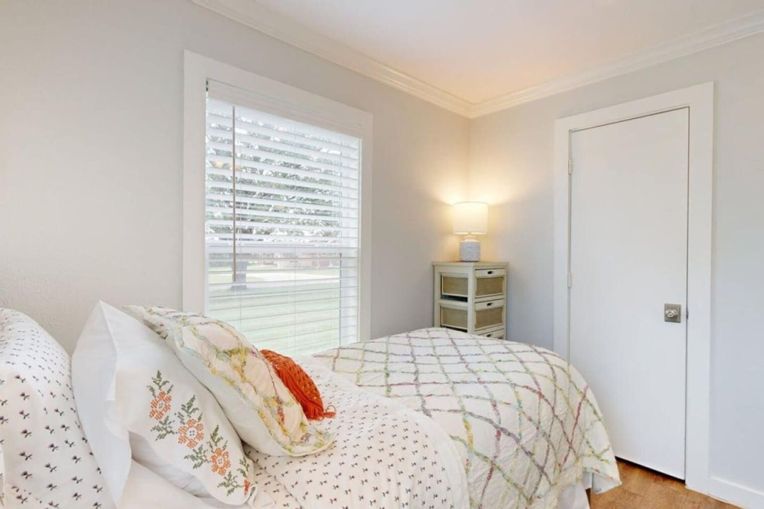 Building Photo - 5291 Dymple Ln