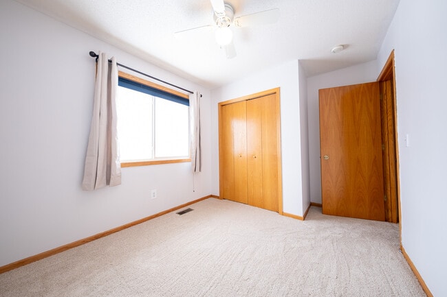 Building Photo - 634 McIntosh Ct