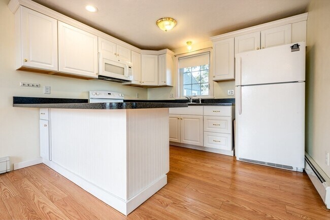 Building Photo - 28 G Hideaway Rd