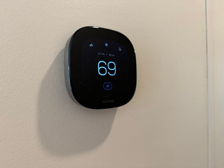 Building Photo - 2042 Marmoor Dr