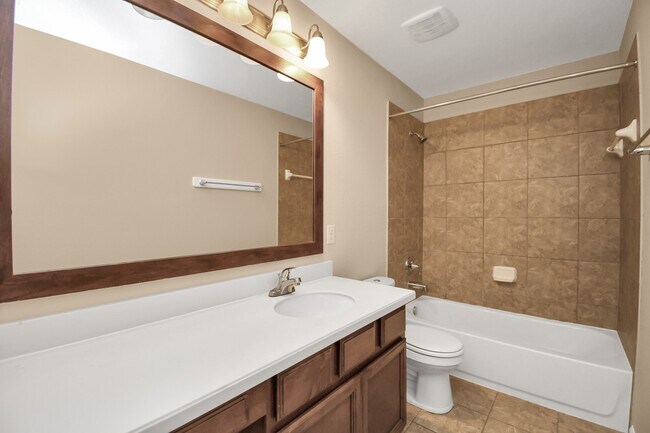 Building Photo - 6843 Bears Path Ln