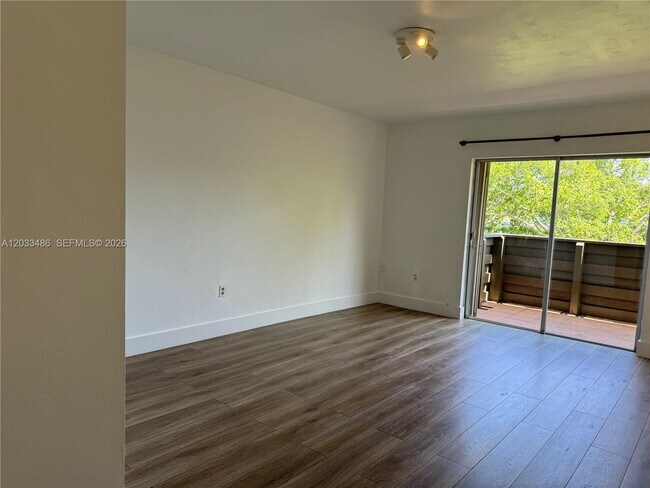 Building Photo - 8335 SW 72nd Ave
