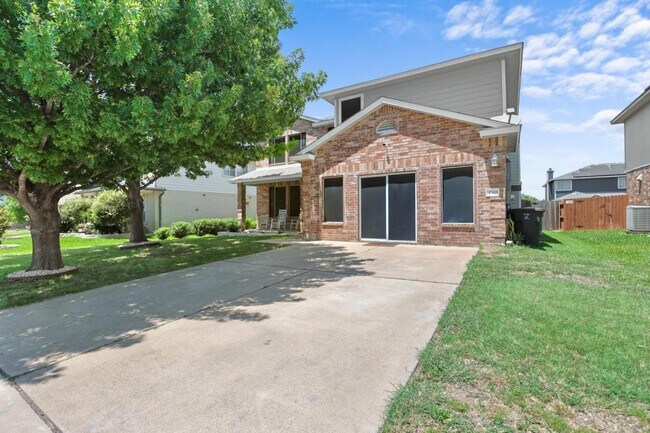Primary Photo - 4303 Jack Barnes Ave