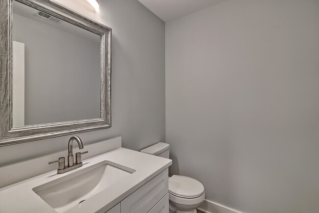 Building Photo - 209 Lynch Ln