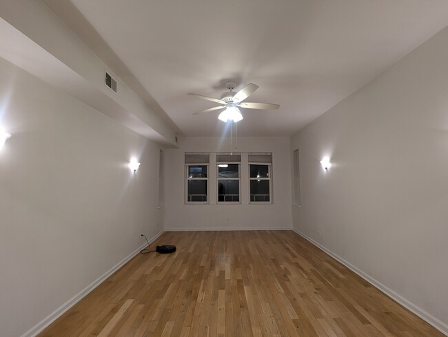 Living Room - 4750 N Washtenaw Ave