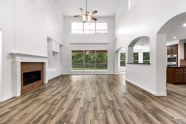 Building Photo - 1030 Bayou Vista Ct