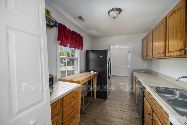 Building Photo - 1516 Fort Hill Dr