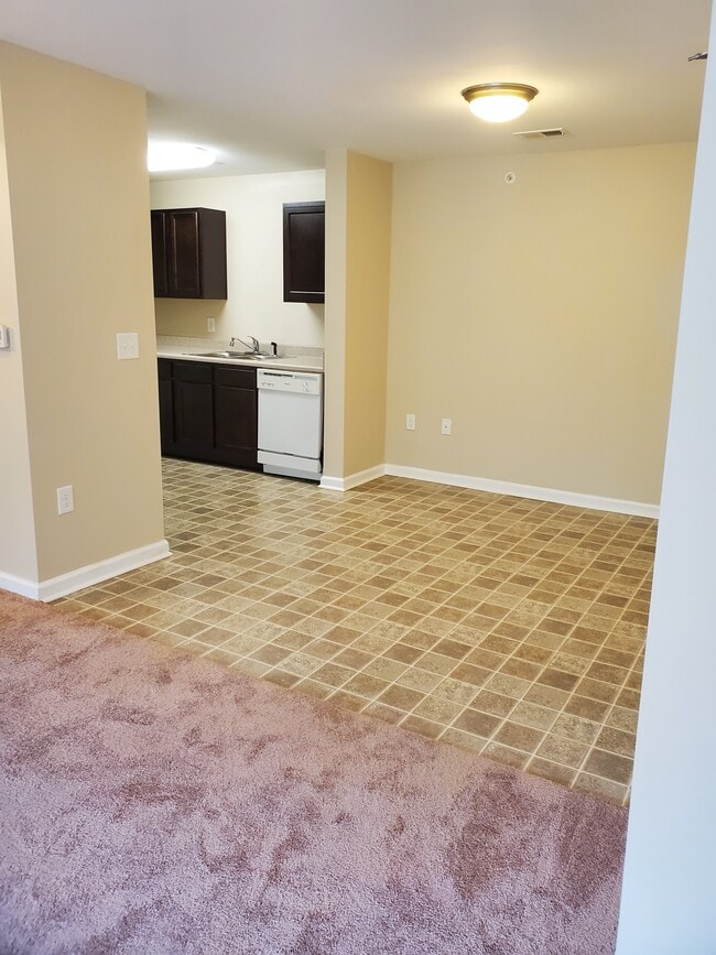 Building Photo - Bellemont Pointe Apartments