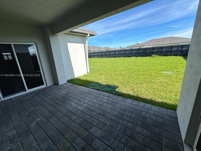 Building Photo - 16740 SW 290th Ln