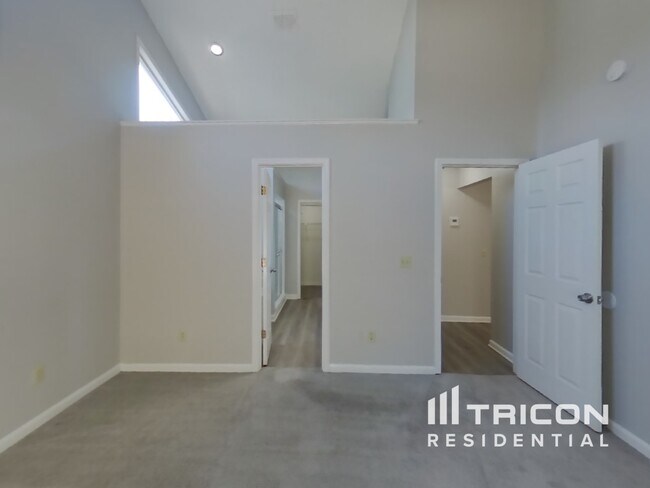 Building Photo - 8826 Nature View Ln W