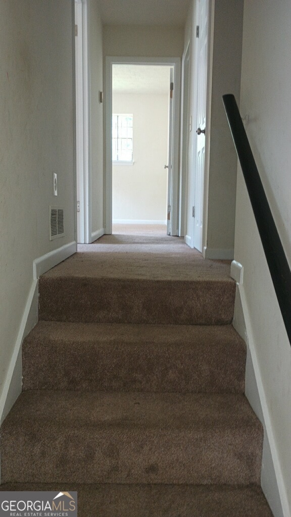 Building Photo - 5620 Deerfield Trail