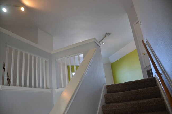 Building Photo - 9142 Maggie Ct