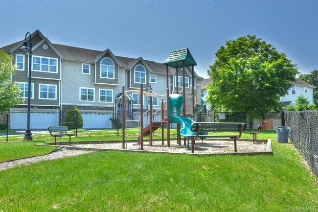 Building Photo - 16 David Lester Dr