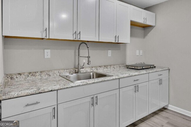 Building Photo - 2781 Jen Chris Dr