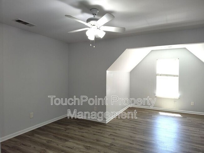 Building Photo - 3627 Pauline Ln