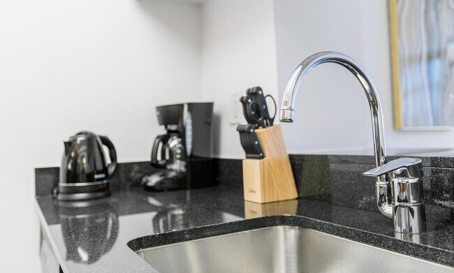 Building Photo - 7 E 91st St