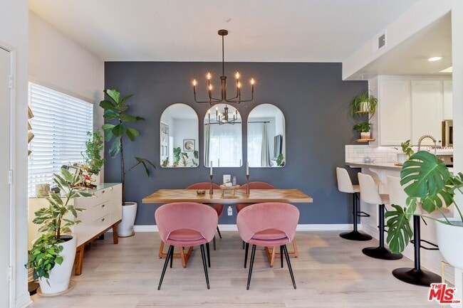 Building Photo - 2960 Champion Way