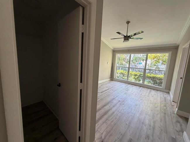 Building Photo - 7657 Sanctuary Dr