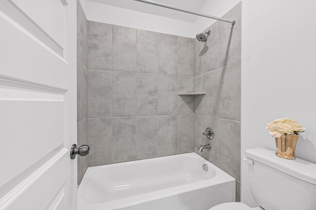 Building Photo - 5207 Birch Shadow Dr