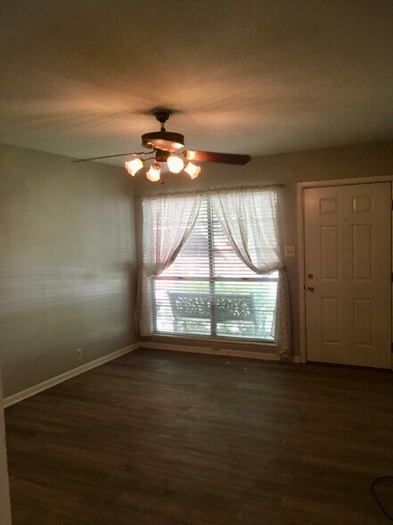 Ceiling fans in LR and BRs. - 816 N Hughes St
