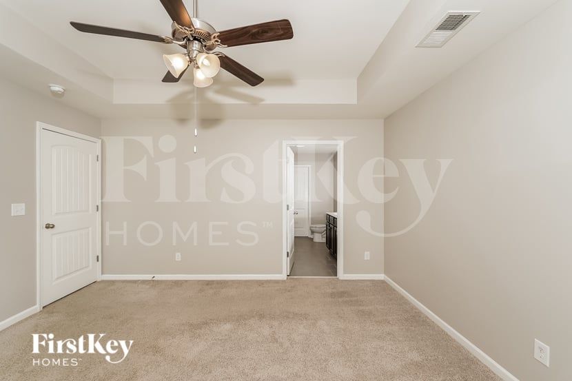 Building Photo - 4131 Park Crossings Dr