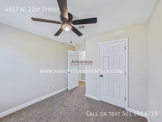 Building Photo - 4617 W 21st St