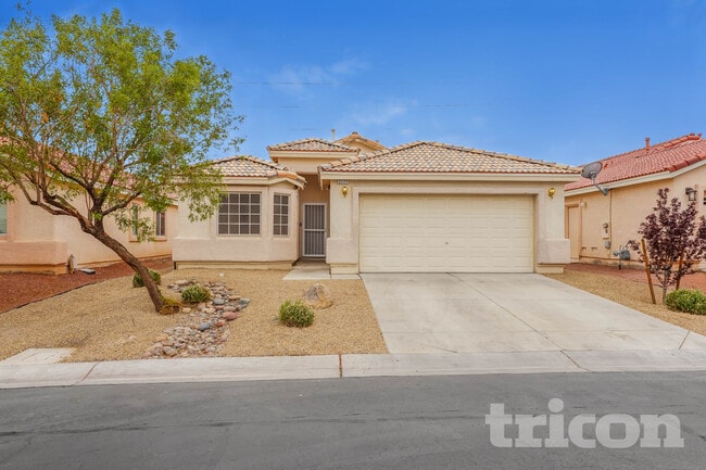 Building Photo - 2771 Bridleton Ave