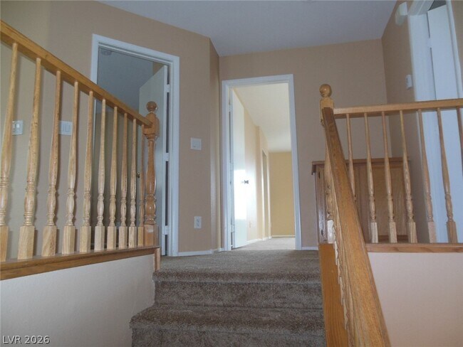 Building Photo - 6218 Desert Lavender Ave