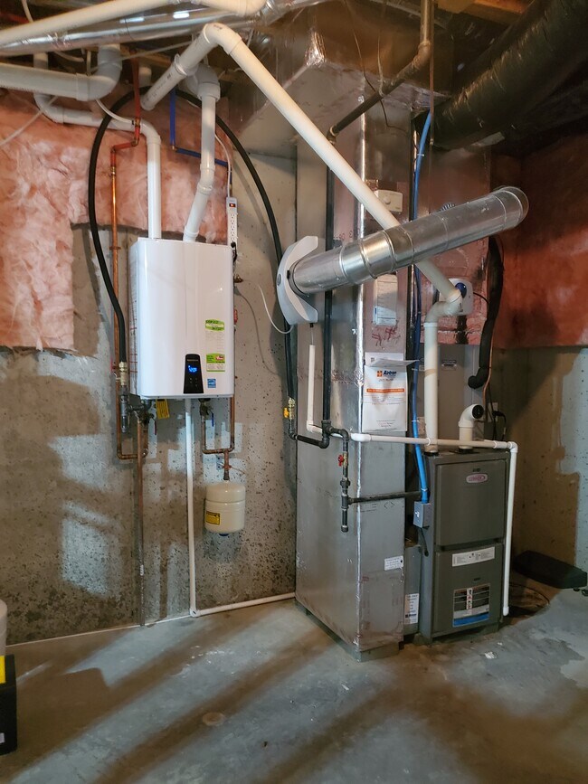 Building Photo - 13973 Catalina Dr