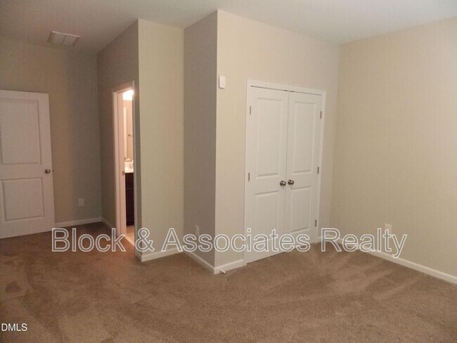 Building Photo - 509 N Tunstall Ave
