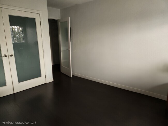 Building Photo - 435 S Virgil Ave