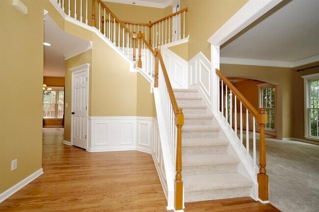 Building Photo - 460 Summer Breeze Ct.