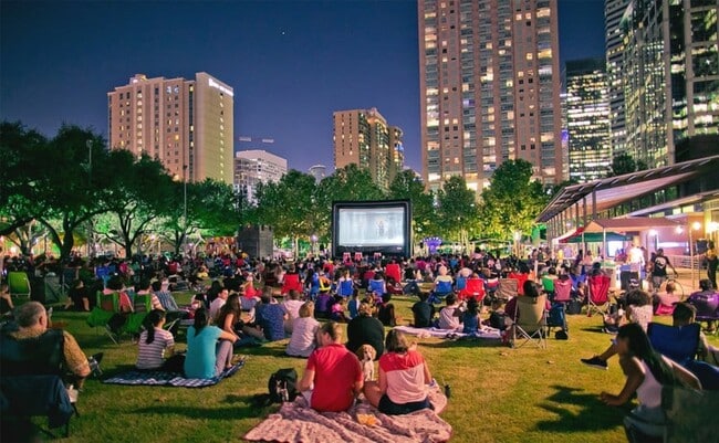 Building Photo - 3313 Baer St