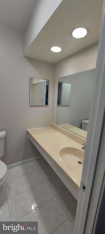 Building Photo - 9505 Fern Hollow Way