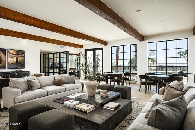 Building Photo - 4849 N Camelback Rdg Dr