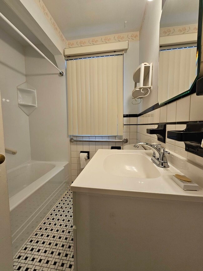 Building Photo - 19776 Monica St