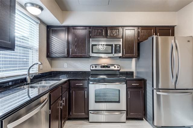 Building Photo - 4229 Cole Ave