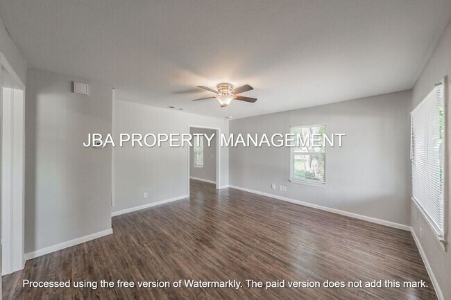 Building Photo - 5433 Houghton Ave