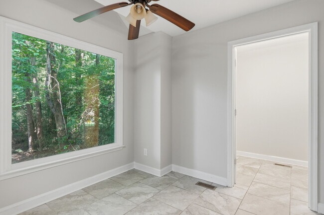 Building Photo - 2753 Allyn Dr NW