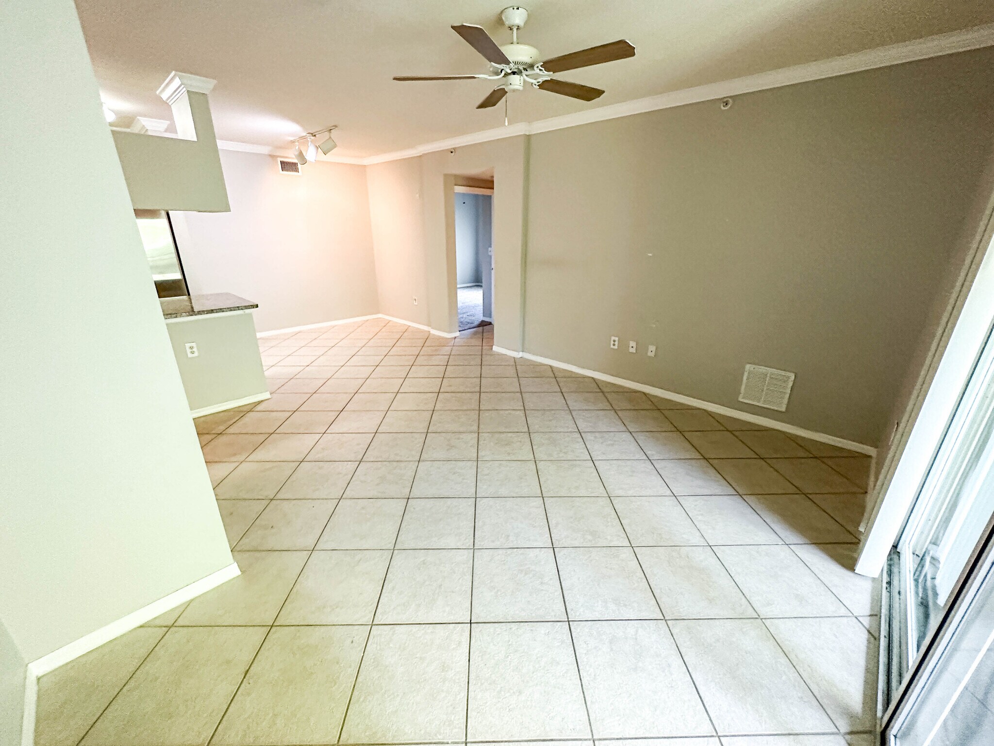Building Photo - 6530 Emerald Dunes Dr