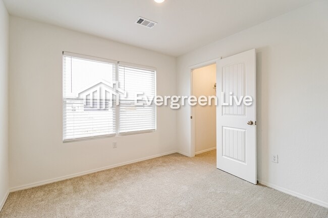 Building Photo - 108 Terrence Dr