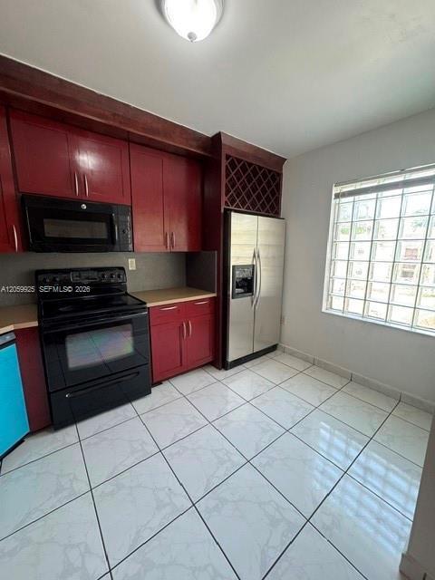 Building Photo - 8822 SW 130th Ct