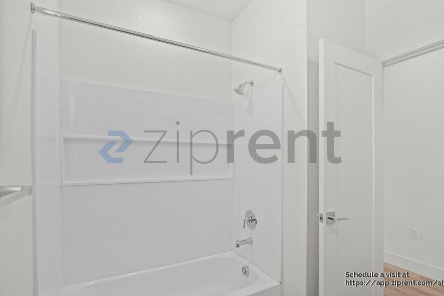 Building Photo - 1804 French Wy