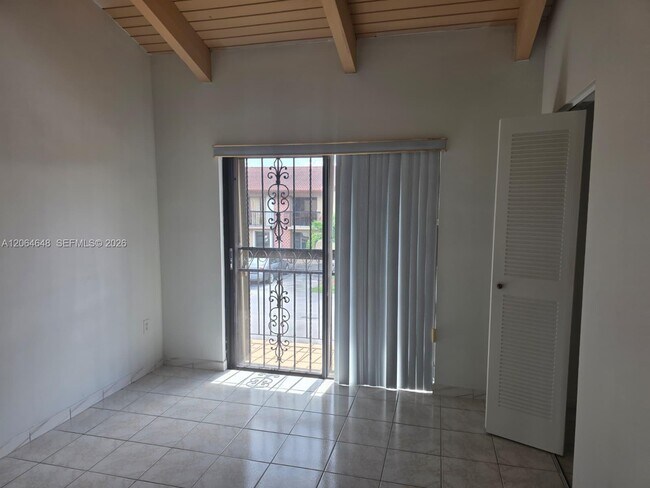 Building Photo - 1823 SW 107th Ave