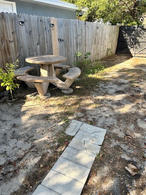 Building Photo - Clearwater - One Bedroom with private entrance