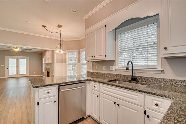 Building Photo - 4441 McManus Ct