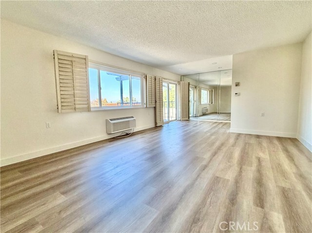 Building Photo - 2302 Via Puerta